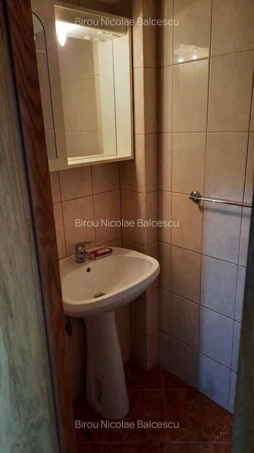 Apartament 3 camere semidecomandat cu 2 grupuri sanitare - 3
