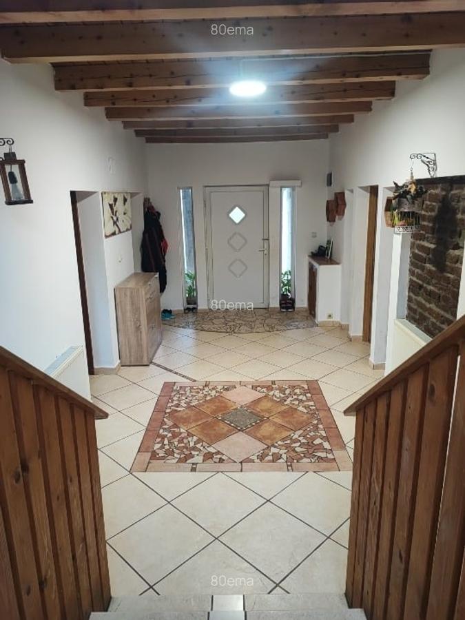 Casa/vila individuală P+M înaltă în Săcălaz, la 7 km de Timișoara, cu 6 camere - 3