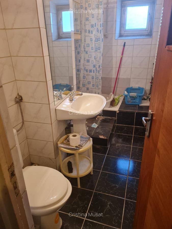 Vitan Mall stradal - 3