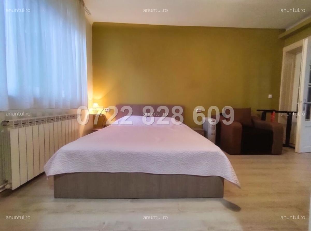 Piata Romana, langa Ambasada Angliei, 4 camere - 7