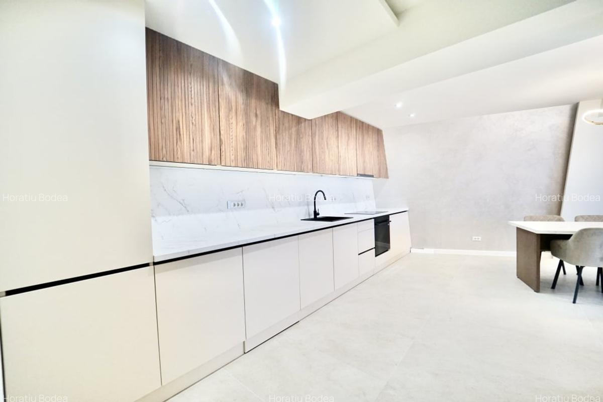 Apartament cu 3 camere semidecomandat în Zorilor - 9