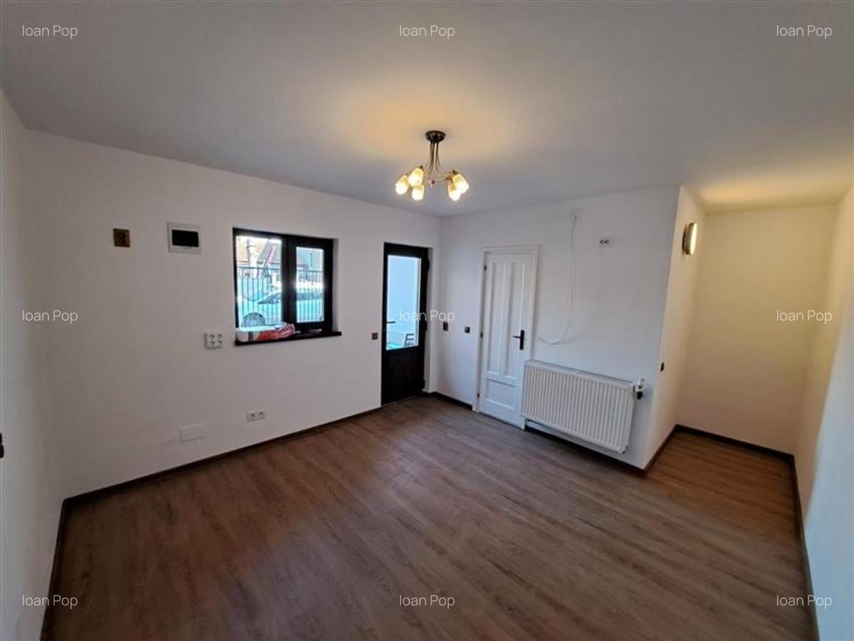 Casa cu 3 incaperi distincte, 65 mp utili, situata in cartierul Plopilor! - 2