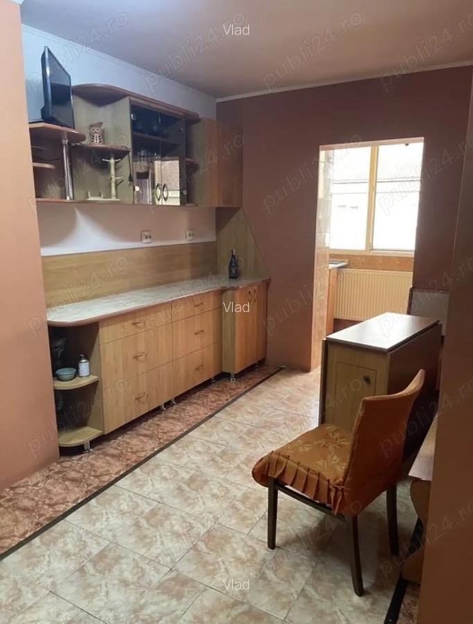 Apartament PB 3 camere zona Ramada, H. Coanda, etaj 4 4, 118.000 - 2