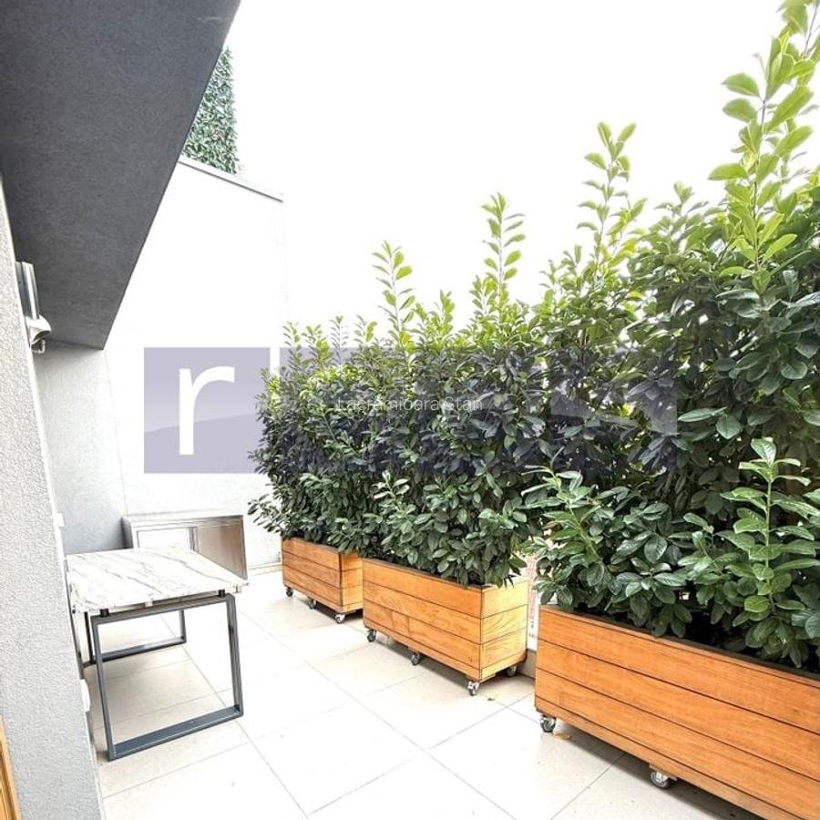 Apartament cu 4 camere decomandat, mobilat în Dacia - 3