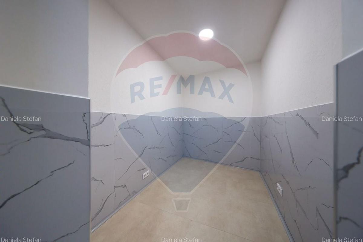 Constructie comerciala P+2 functiuni mixte  - str. Iuliu Maniu - 23