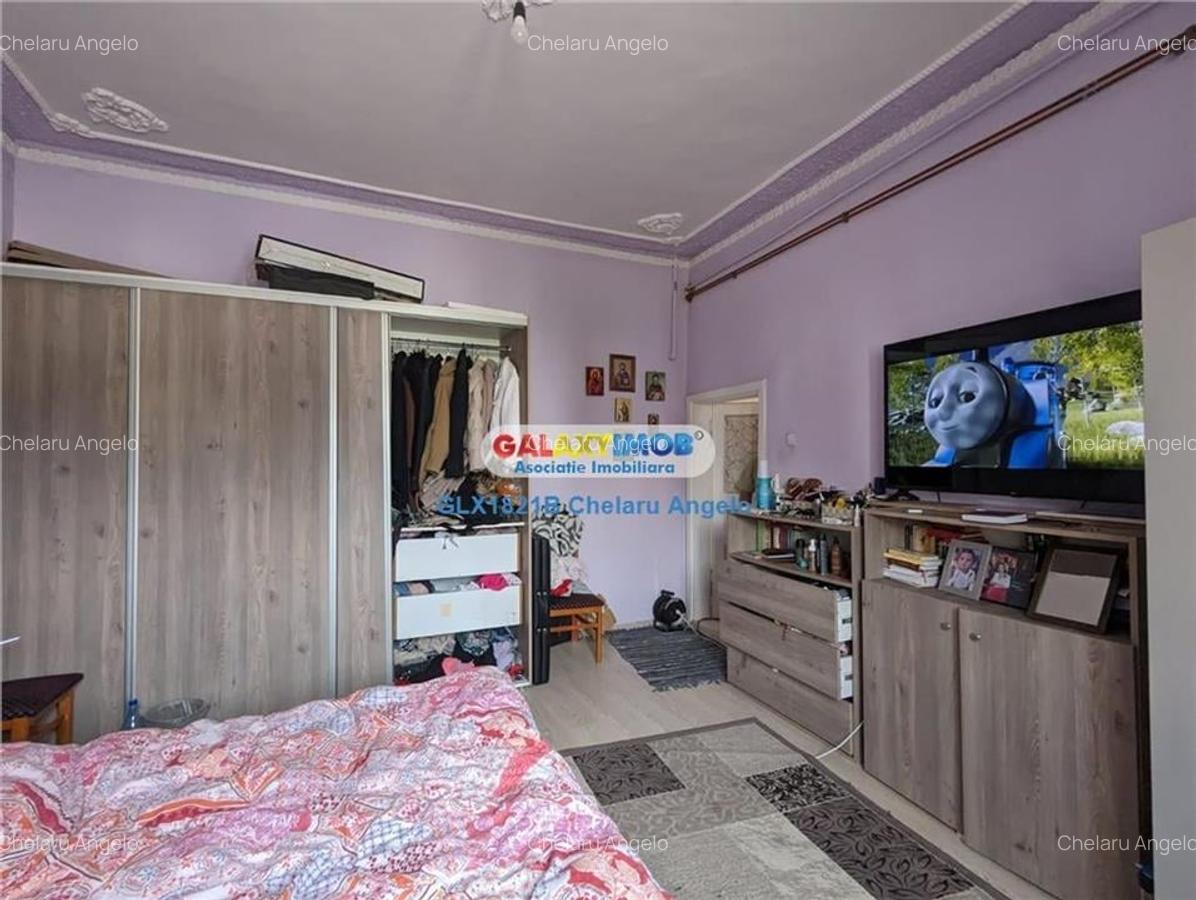 Unirii-Cantemir vila P+!+pod 8 camere 180 mp plus pod 80 m,teren 220mp - 3
