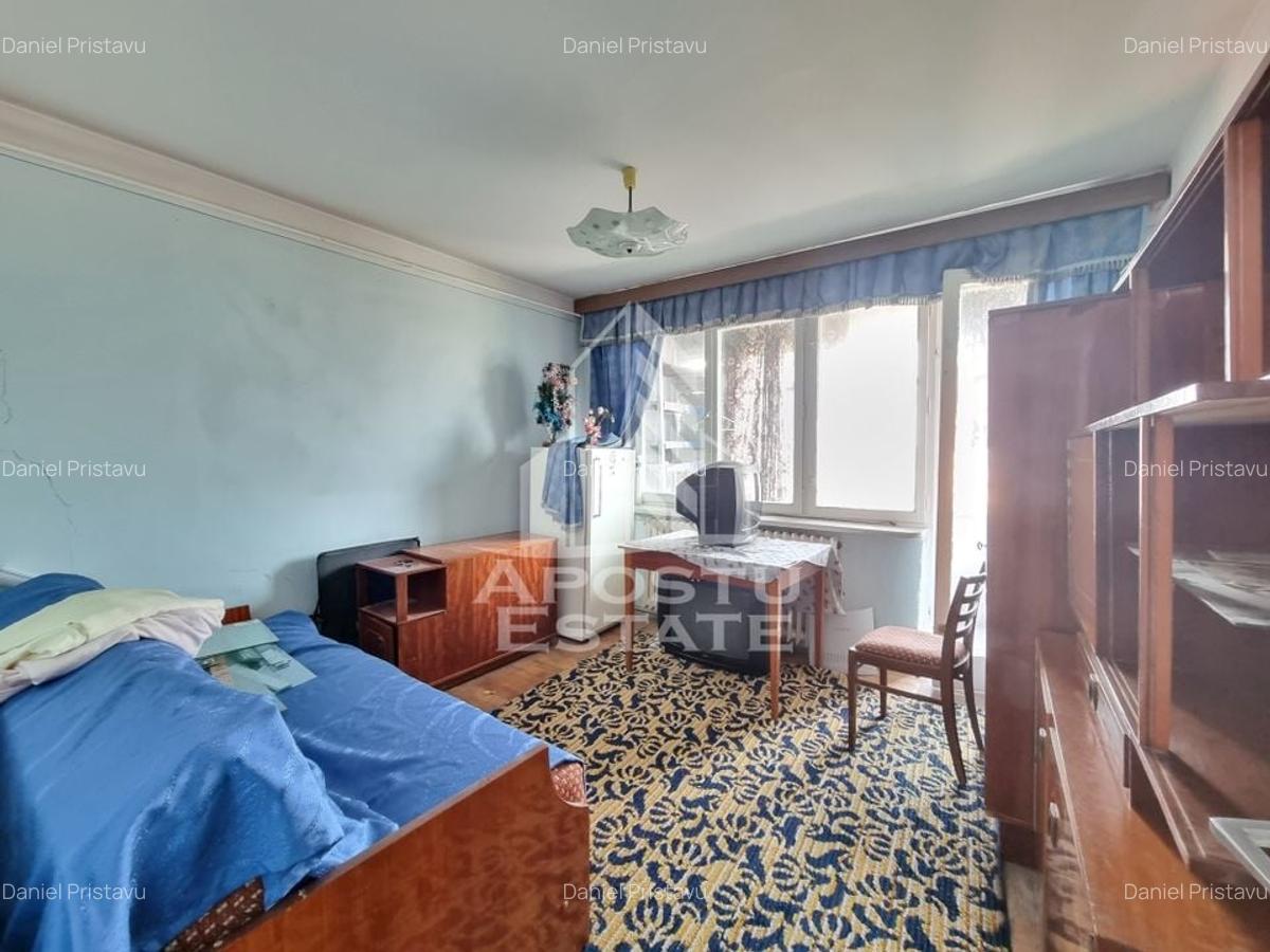 Apartament cu 2 camere semidecomandat în Circumvalațiunii - 1