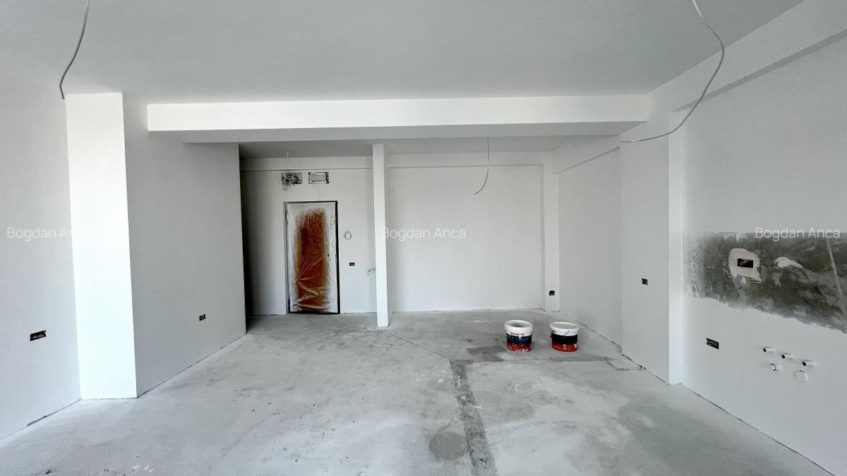 Apartament cu 3 camere decomandat în Tomis Nord - 20
