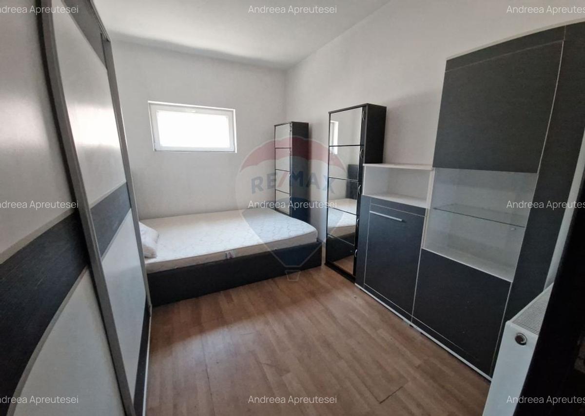 Apartament cu 3 camere, curte si loc de parcare zona Alfa - 7