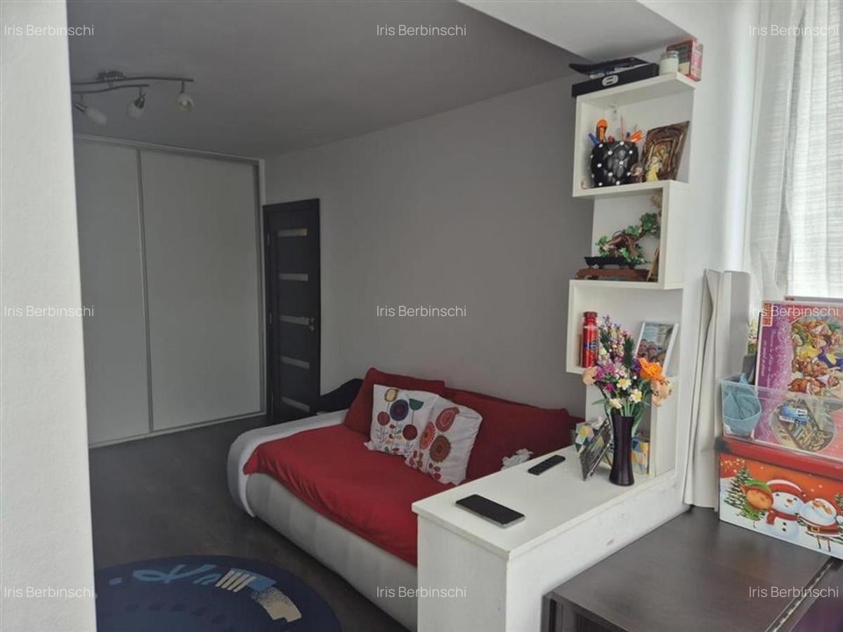 Apartament 2 camere renovat in zona centrala - 3