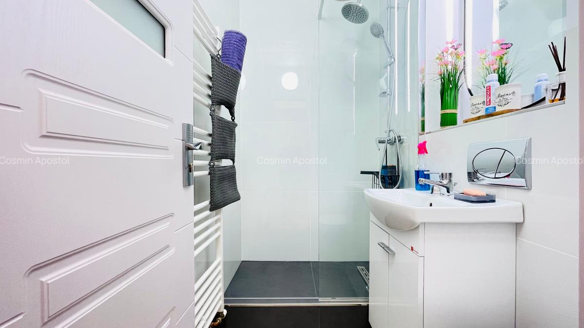 Apartament de vanzare  zona Florilor cu 2 camere - 7