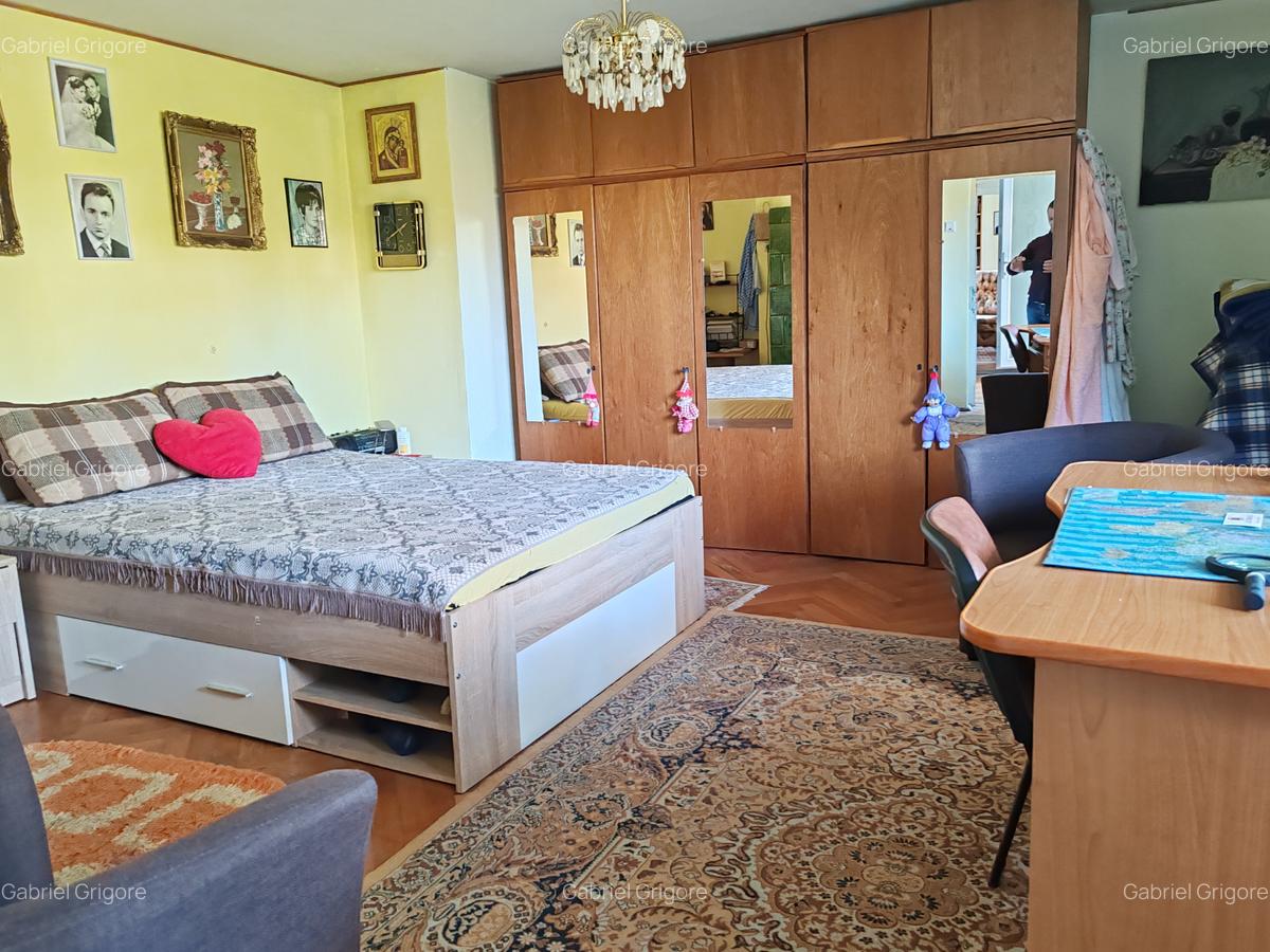 Apartament cu 3 camere decomandat în Central - 5