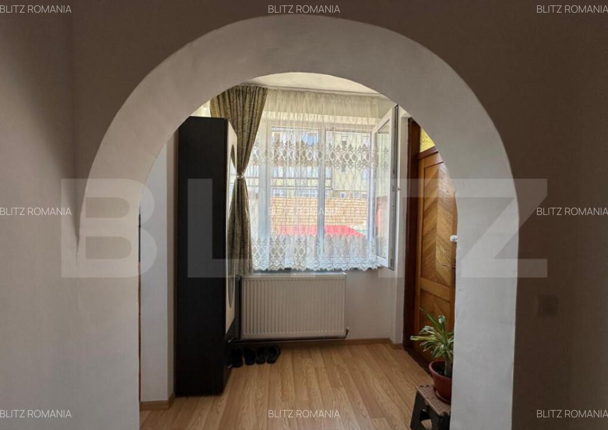 Casa individuala de vanzare, 4 camere, P+1 - 14