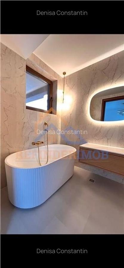 Vanzare apartament 3 camere, zona Unirii - 2