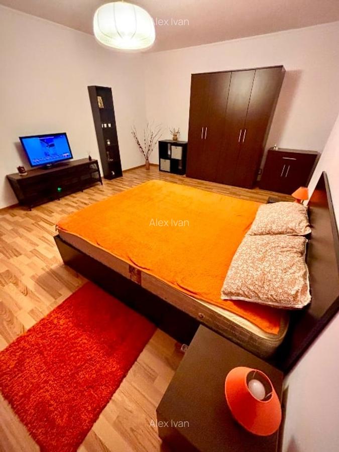 Închiriez Studio Spațios, aproape de centru - 4
