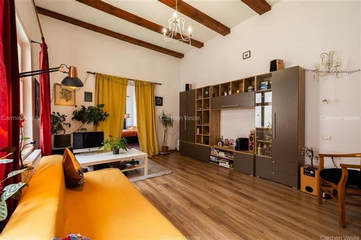 FILM! Spatiu comercial de 18.5mp + Corp de casa cu 2 camere, Central, Brasov. - 10