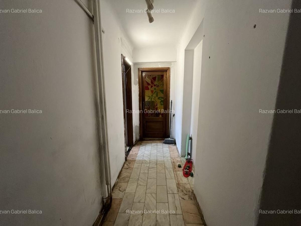 COMISION 0% | Zona linistita | Foarte spatios | Boxa cu CF - 11
