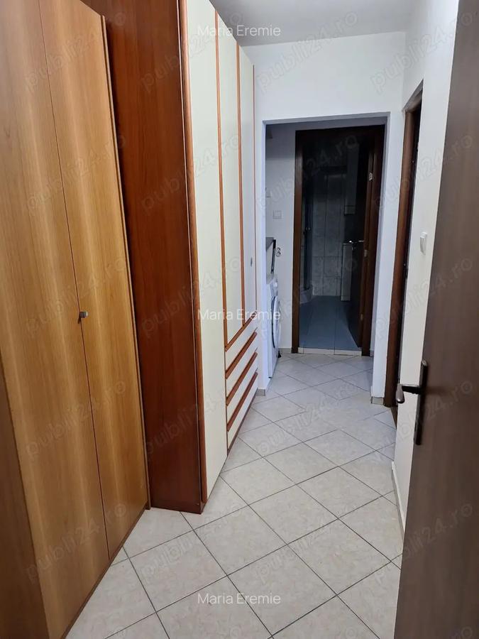 De inchiriat - 4