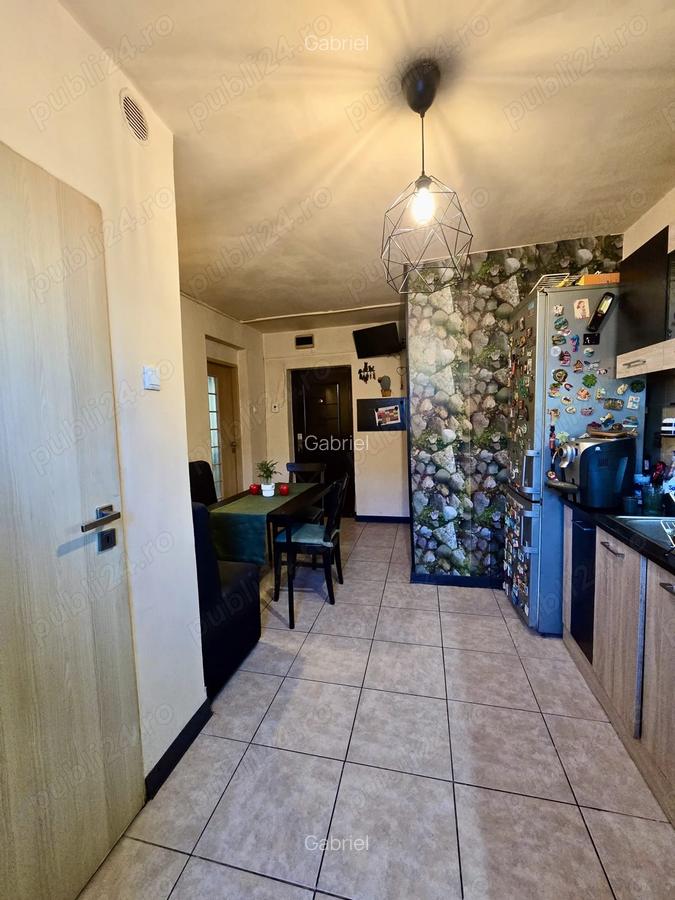 Apartament 3 camere 110mp Zona 300 - 11