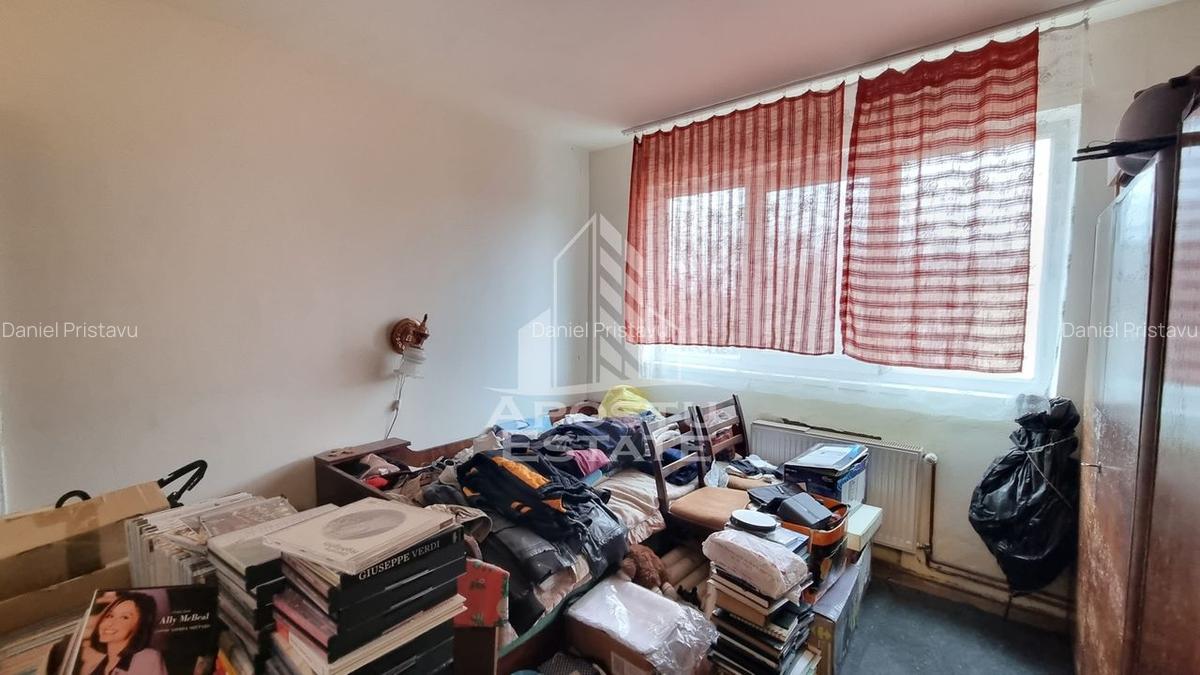 Apartament cu 4 camere decomandat, mobilat în Cetății - 9
