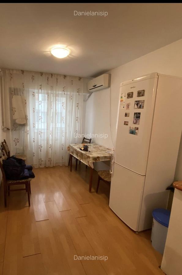 De vanzare apartament cu 2 camere decomantat I.C.Frimu - 4