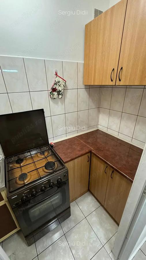 Proprietar inchiriez garsoniera in zona Lipovei - 4