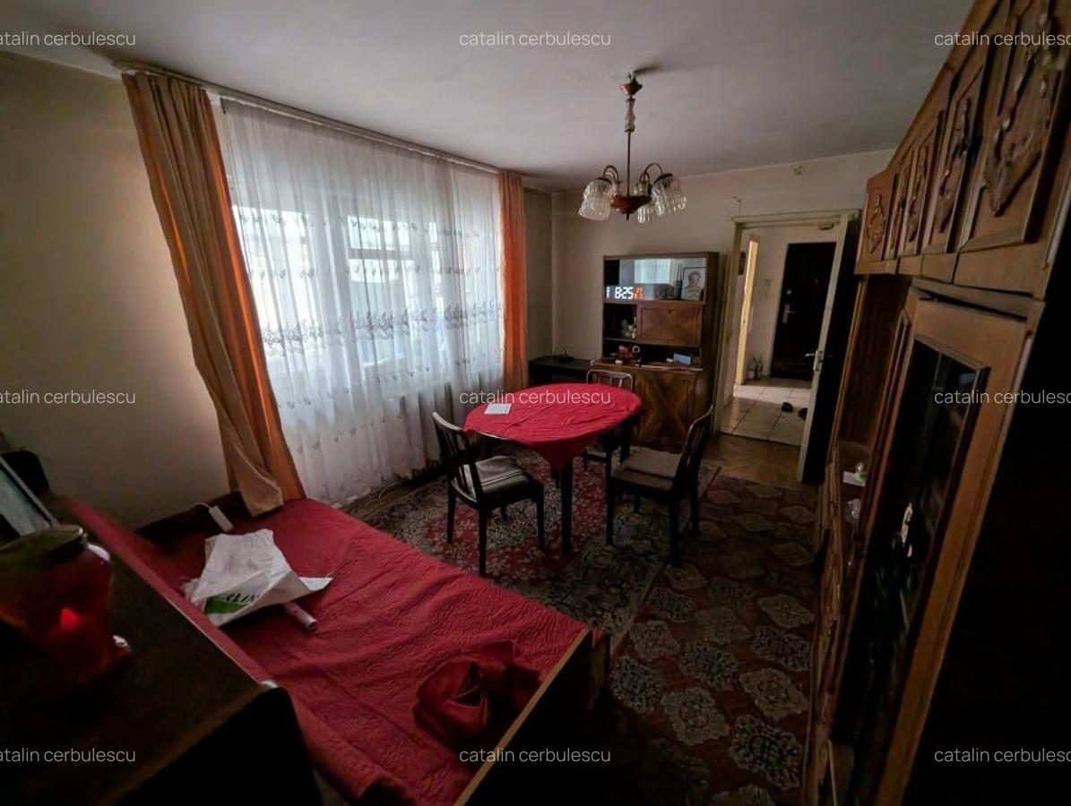 Apartament 3 camere, semidecomandat, zona restaurant Dacia - 1