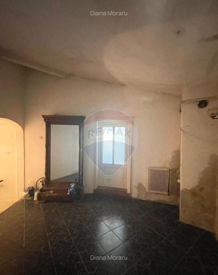 Casa cu 3 camere de vanzare in zona centrala comison 0% - 14