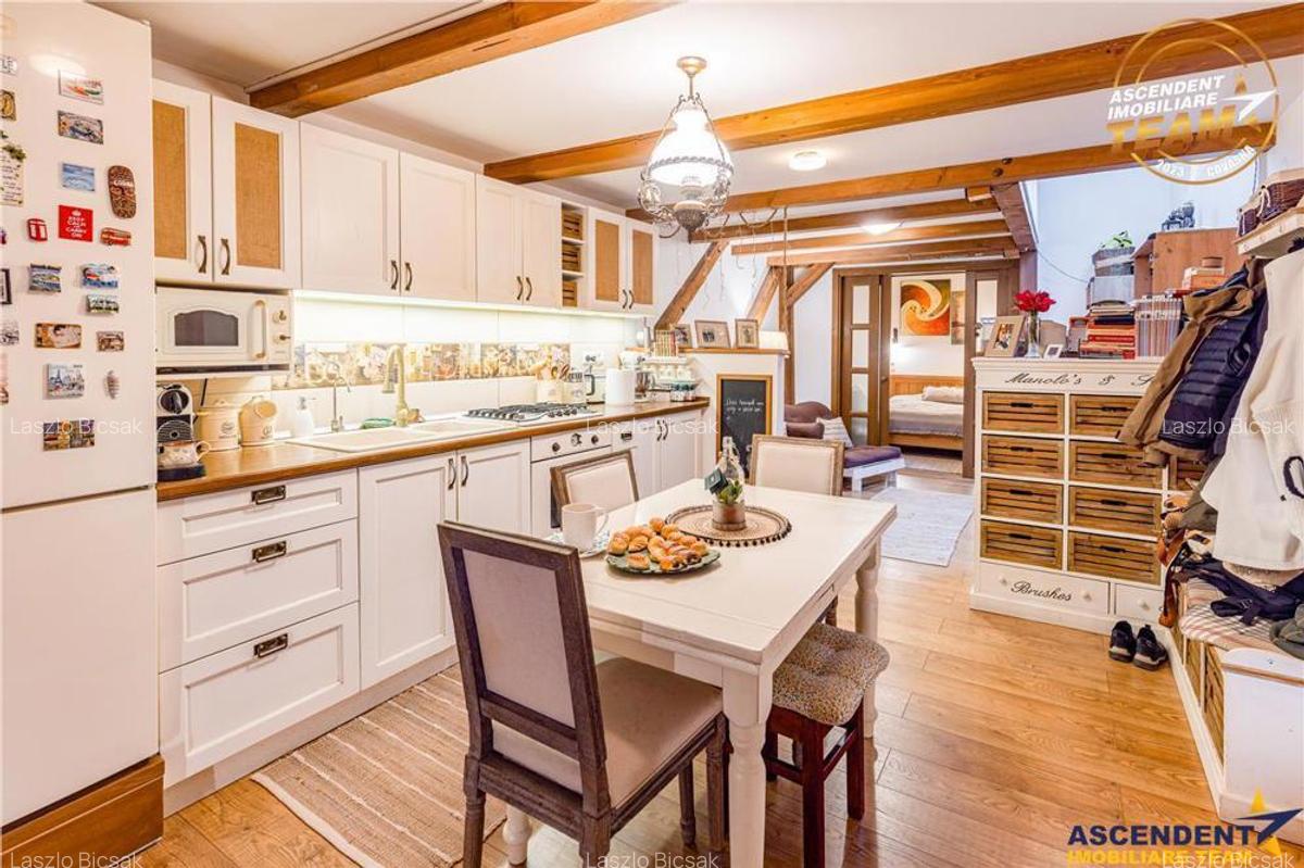 TUR LIVE! Apartament in vila, compozitie particulara, Ultracentral, Sfantu Gheorghe - 11