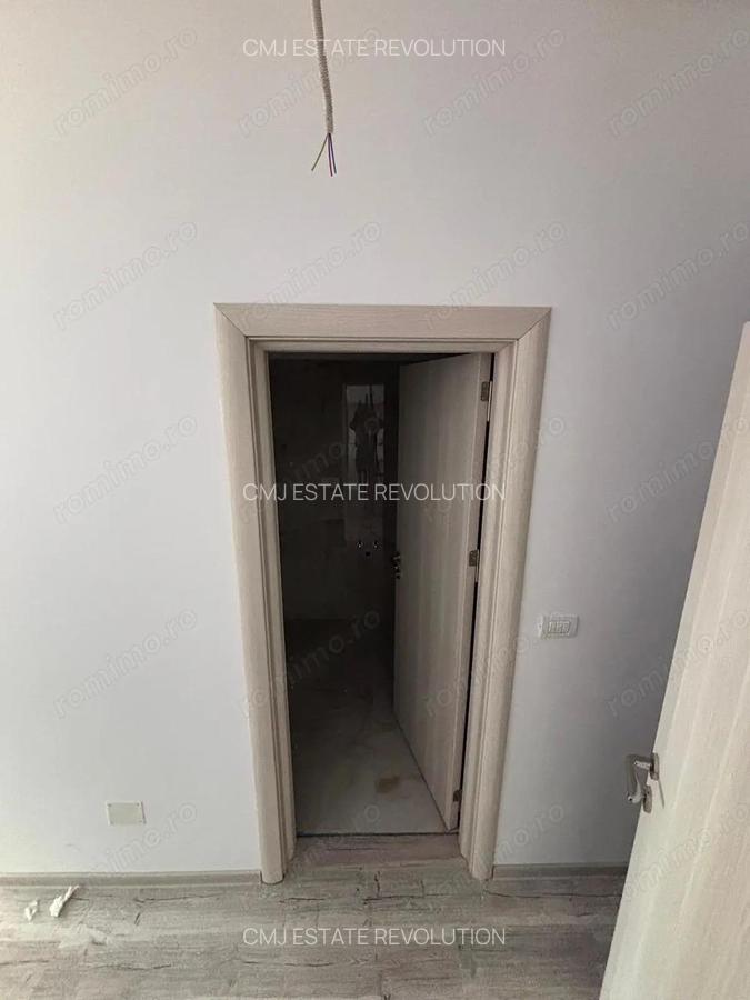 3 Camere Zona Eso Giroc 2 locuri de parcare - 6 3 Camere Zona Eso Giroc 2 locuri de parcare - 6