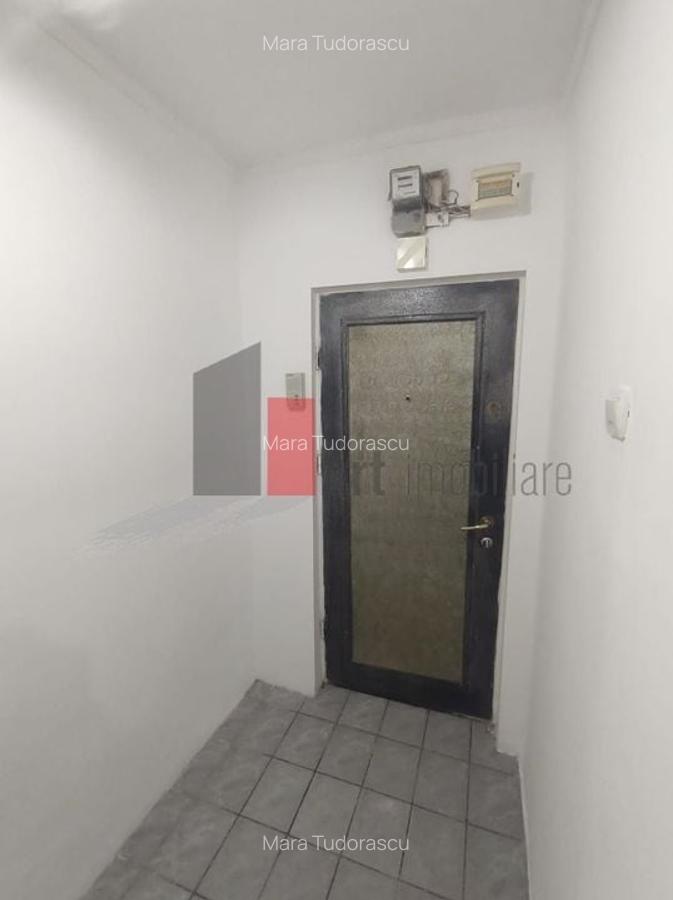 Vânzare apartament decomandat 3 camere cu centrală - Str. Baciului - 6