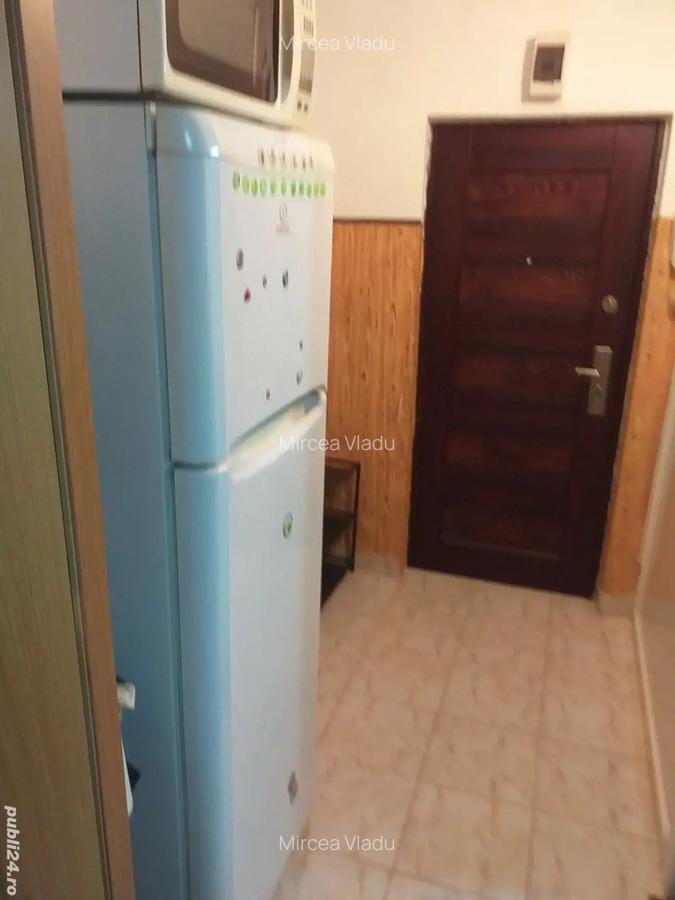 Inchiriez garsoniera - 3