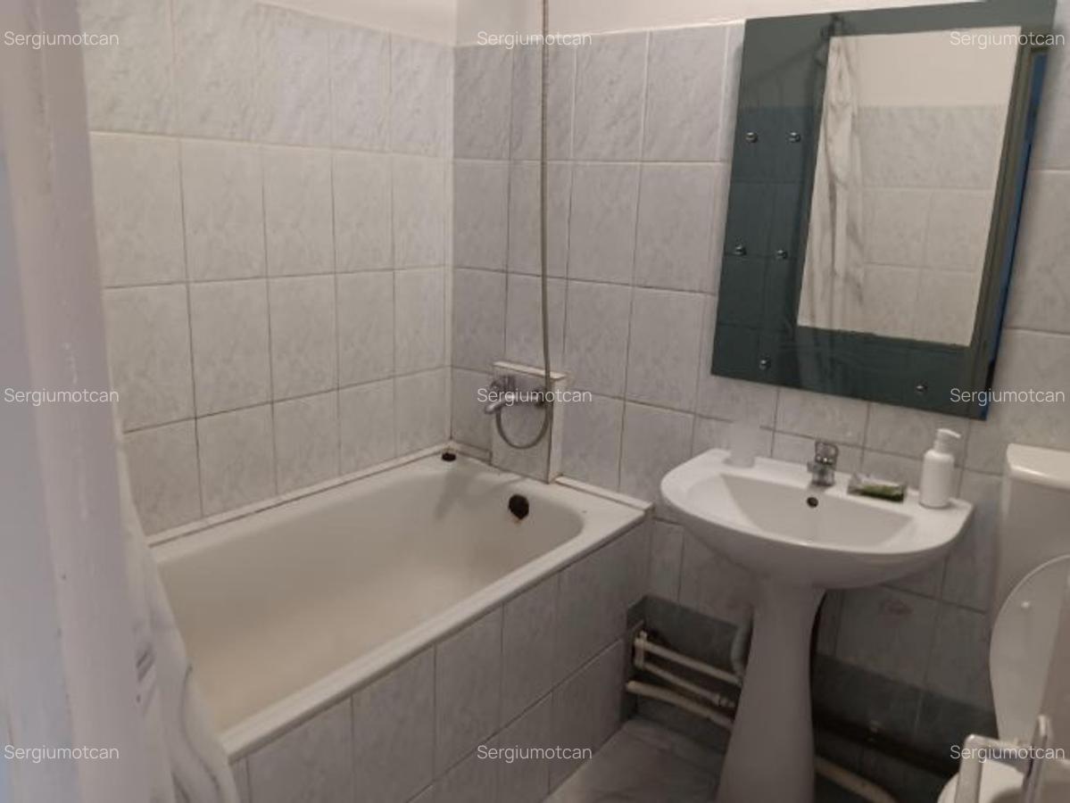 Pacurari Petrom apartament 1 camera decomandat 45 mp cu CT - 6