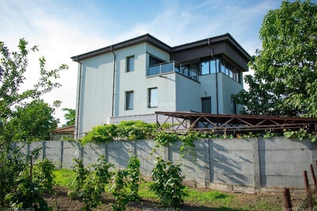 Vanzare vila sat Darza,com Crevedia, Jud dambovita - 1