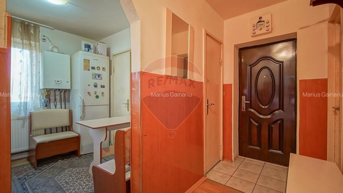 Apartament cu 4 camere, Brasov, Str. Fundaturii (aproape de aeroport) - 3