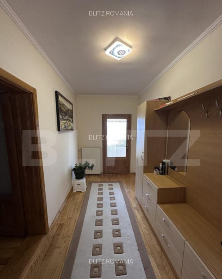 Casa spa?ioasa, 11 camere, 600 mp, teren 1450 mp, zona Li - 8