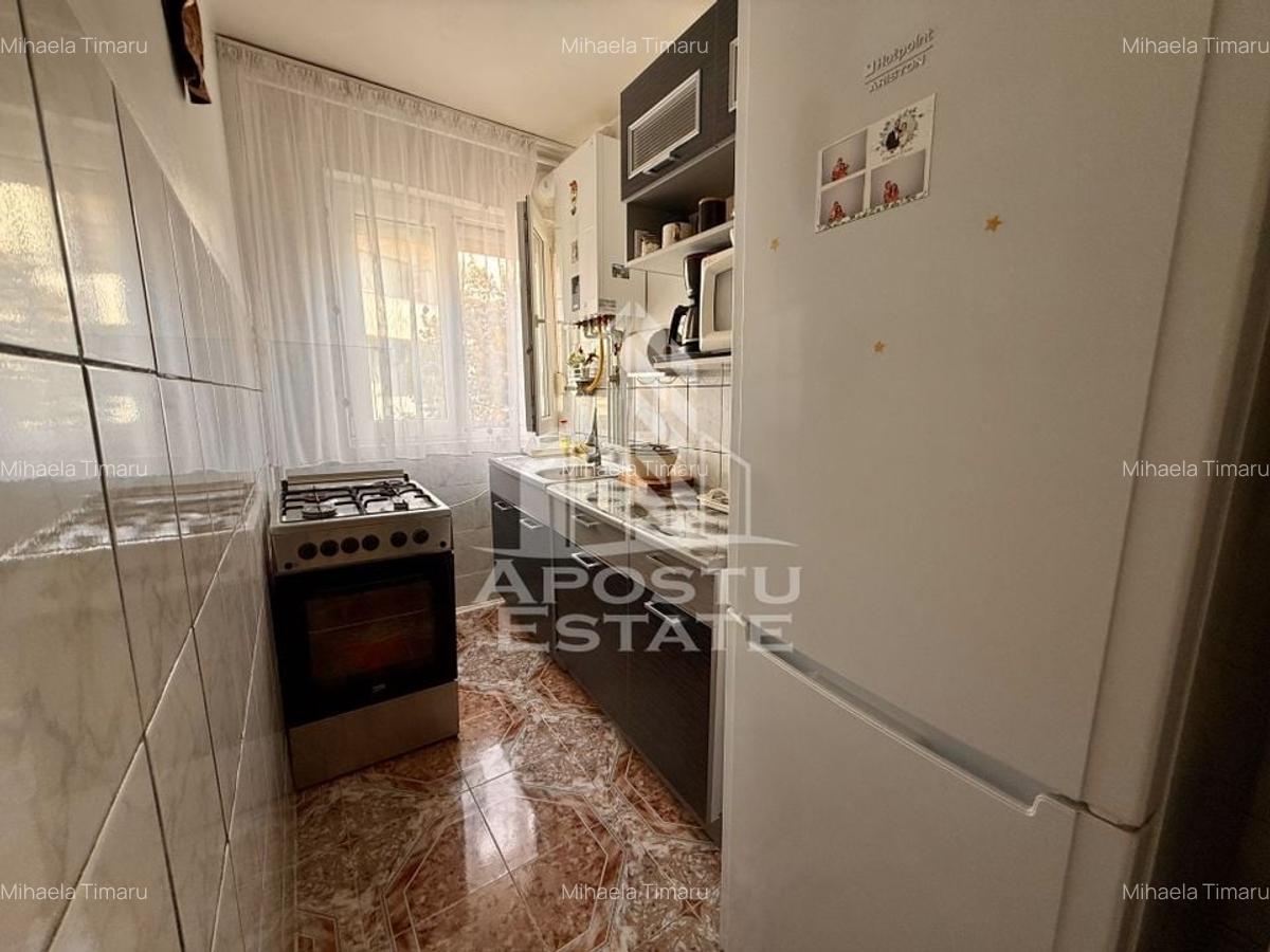 Apartament cu 2 camere, centrala proprie, zona Spitalului Judetean - 3 Apartament cu 2 camere, centrala proprie, zona Spitalului Judetean - 3