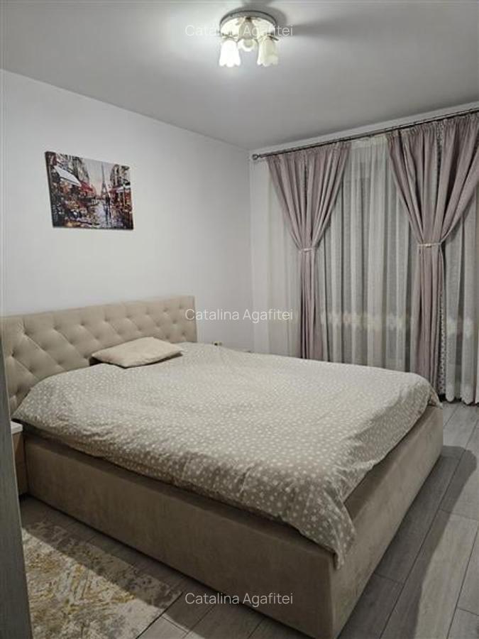 Apartament cu 3 camere decomandat, mobilat în Tractorul - 2