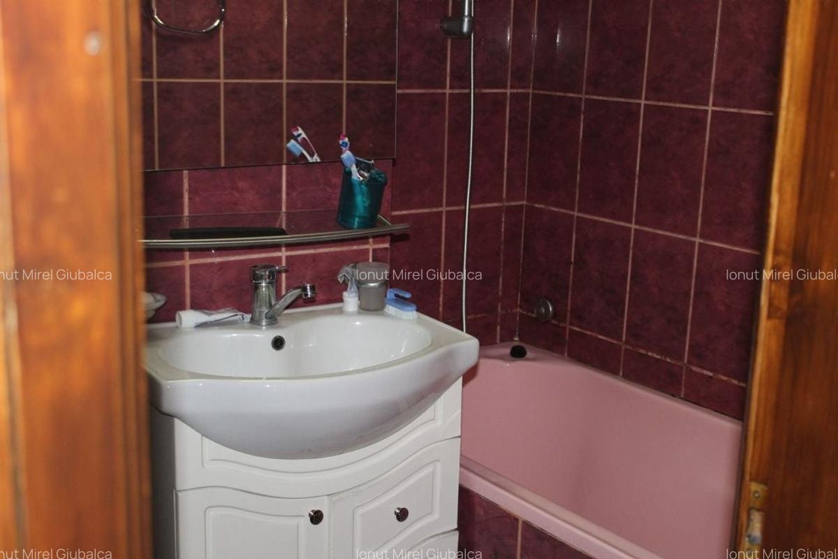 Apartament 3 camere, zona Ambasador, etaj 1 - 11