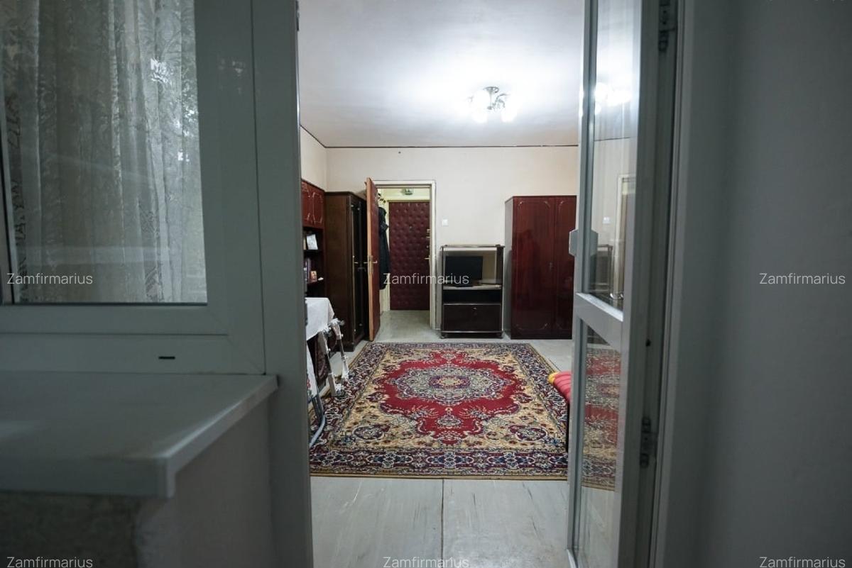 Proprietar vand Garsoniera sector 4 str Turnu Magurele - 12