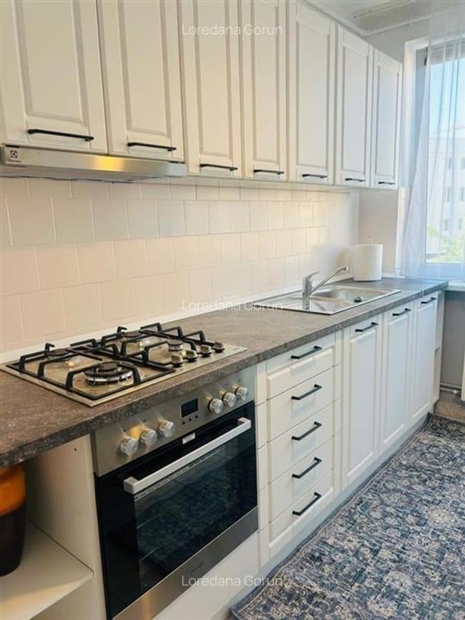 Apartament 3 camere si balcon zona Milea - 6