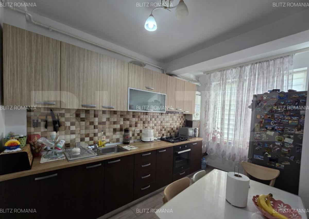 Apartament etaj 1 decomandat 2 camere 60mp , zona Billa - 5 Apartament etaj 1 decomandat 2 camere 60mp , zona Billa - 5