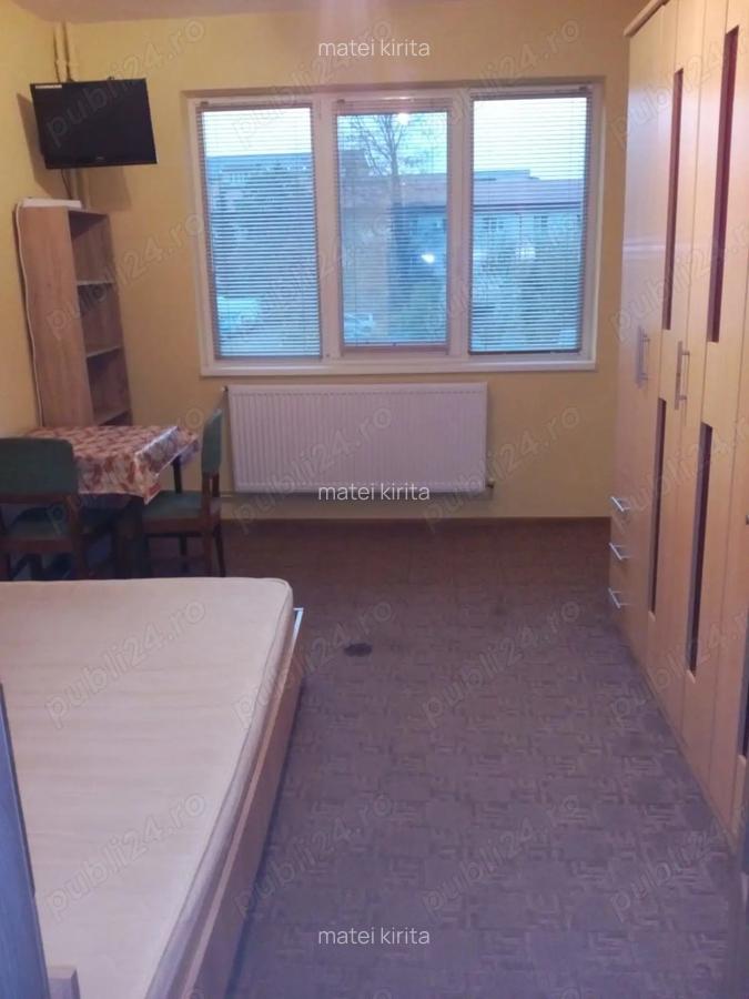 Proprietar Inchiriez Garsoniera Zona Lipovei - 6