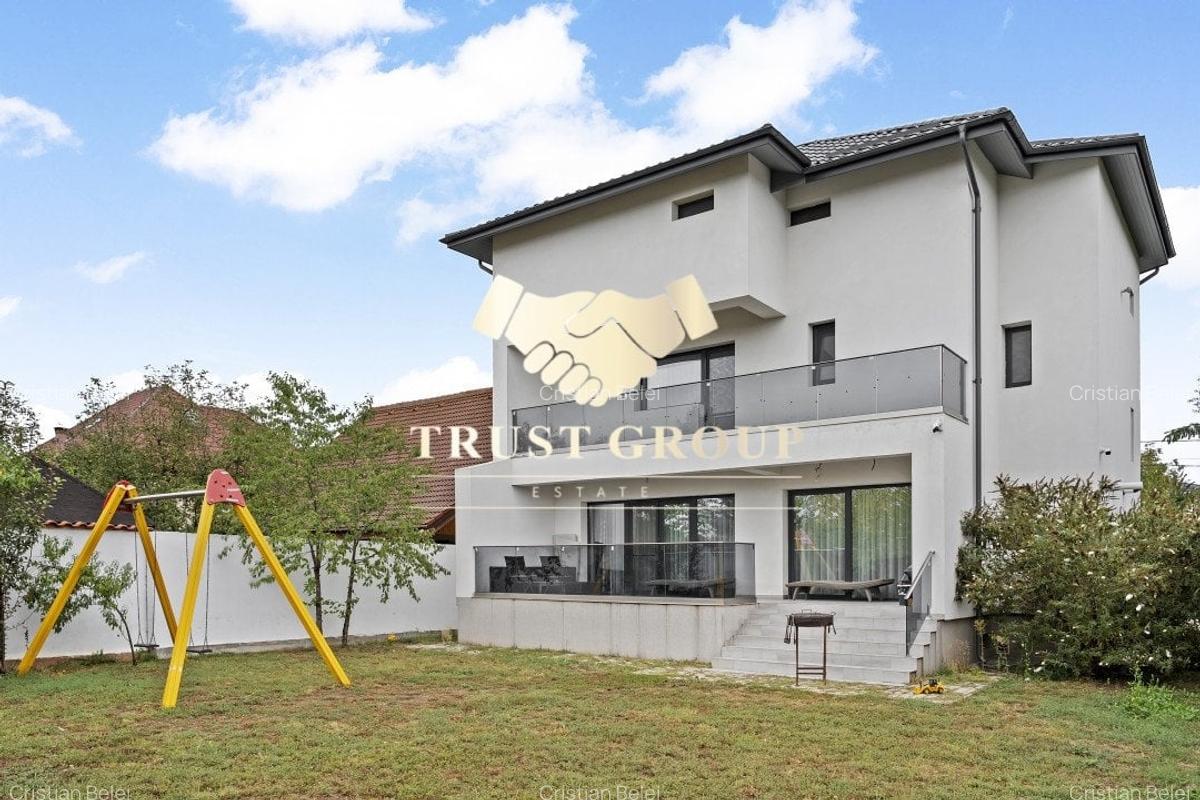 -Casa\Vila 9 Camere -  Teren de 700 mp - Ideala pentru Familii sau Businessuri - 3