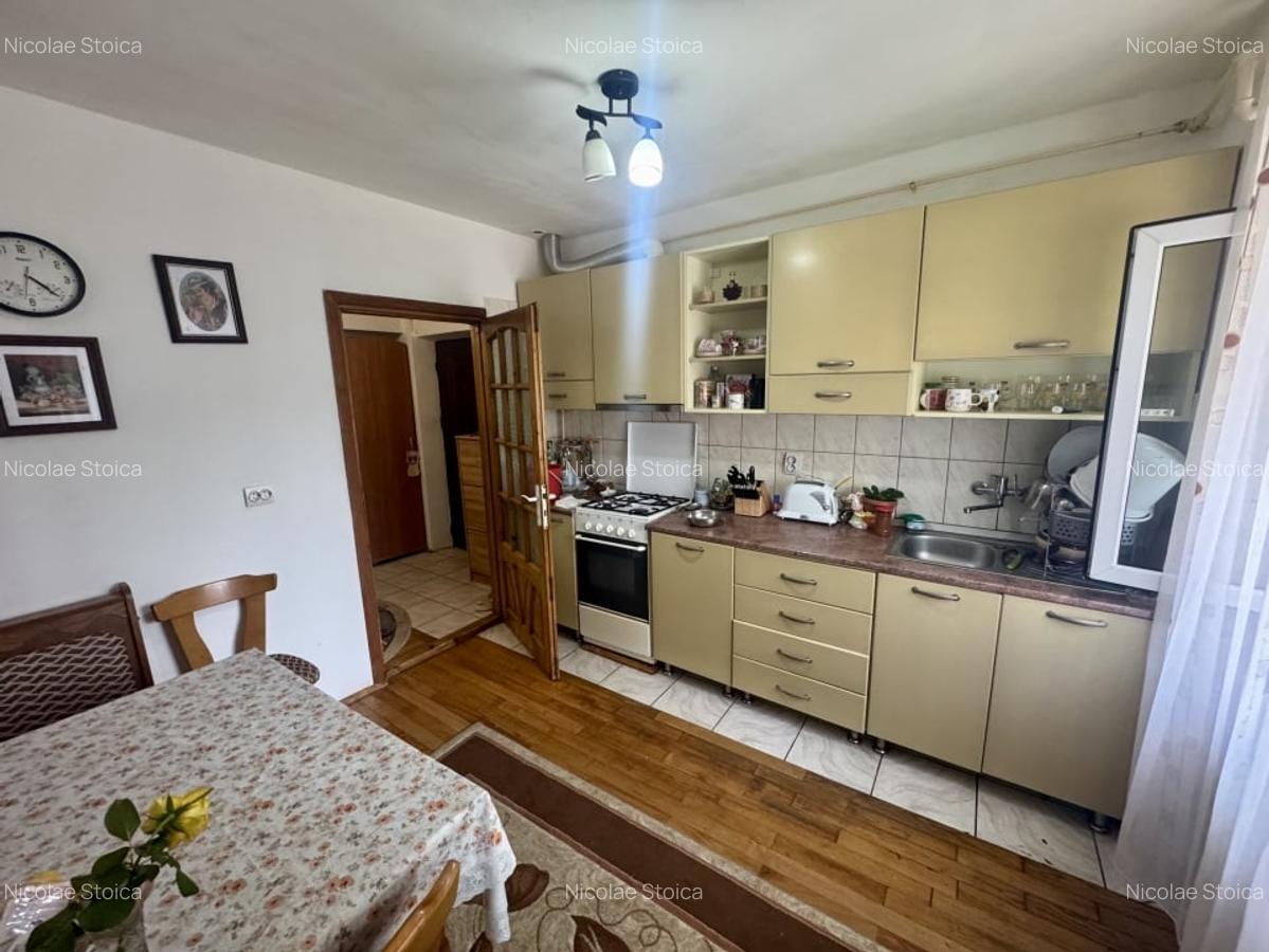 Apartament 3 camere parter inalt - 4