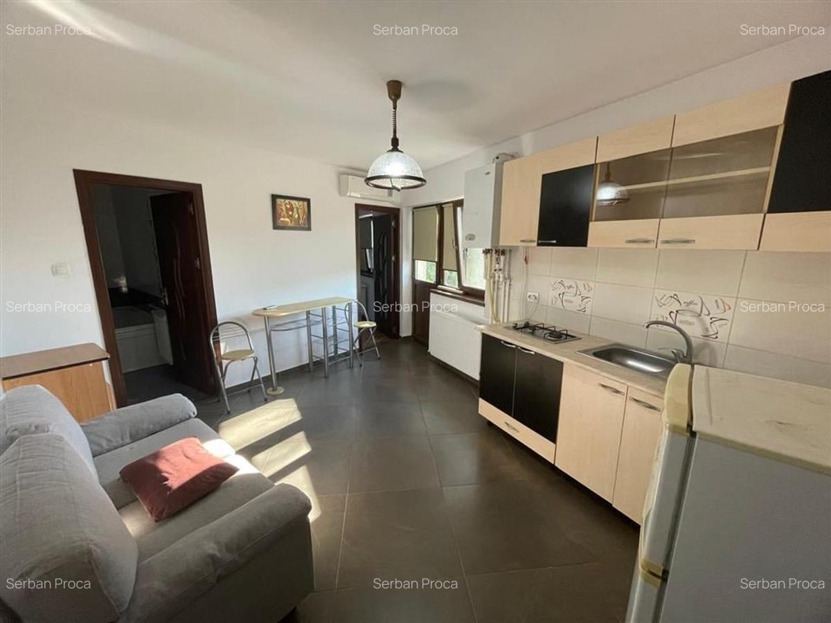 Apartament 2 camere, Bloc Privat in Nicolina - 1