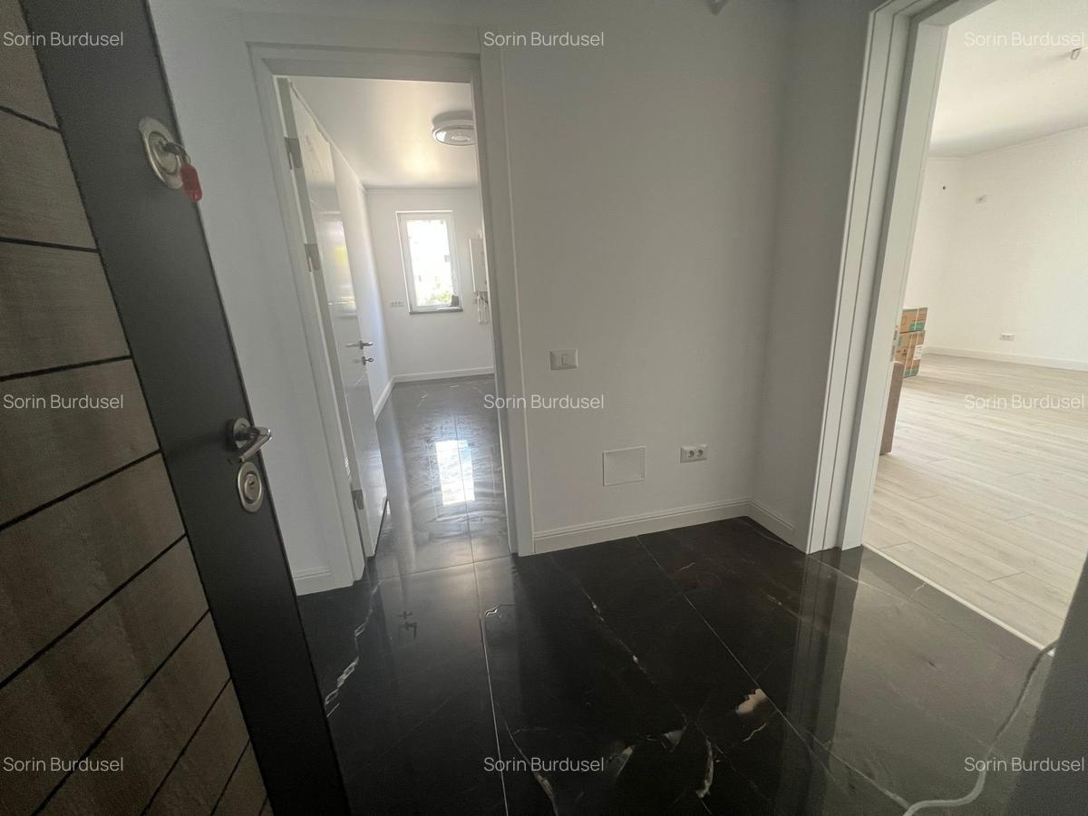 Apartament cu 2 camere decomandat în Apărătorii Patriei - 5