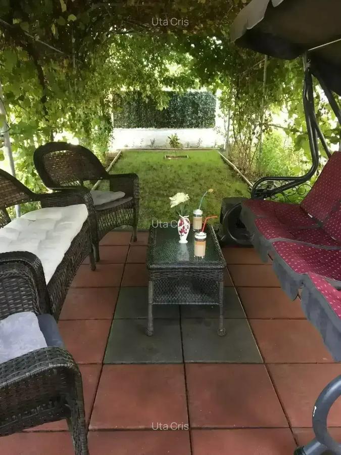 Casa la cheie cu 1968 mp teren intravilan - 2