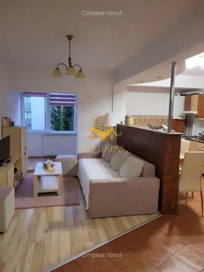Apartament cu 3 camere semidecomandat, mobilat în Bună Ziua - 1