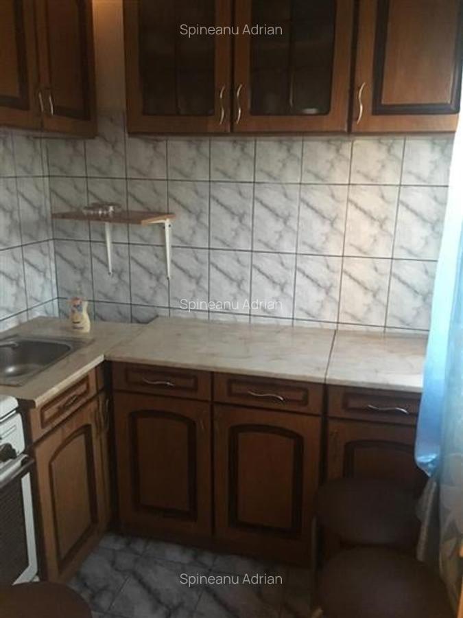 GARSONIERA, et 1, zona Badea Cartan - 11